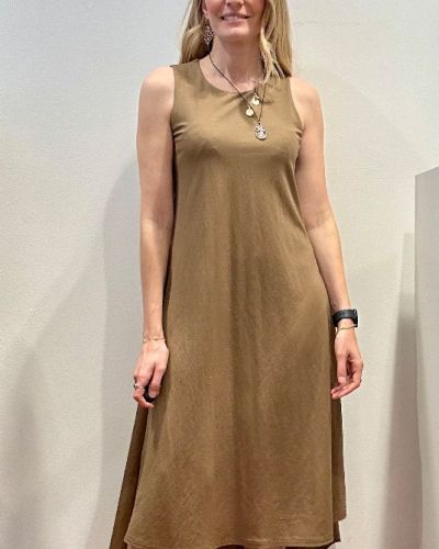 Abito con coda rayon biscotto