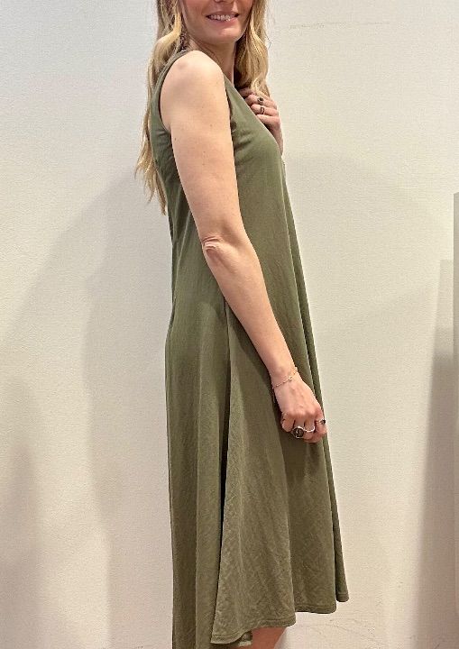 Abito con coda rayon verdone  (2)