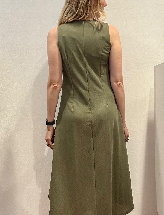 Abito con coda rayon verdone  (4)