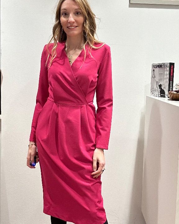 Abito tubino scollo incrocio fucsia (4)