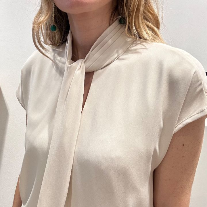 Blusa finto cravattino color seta  (3)