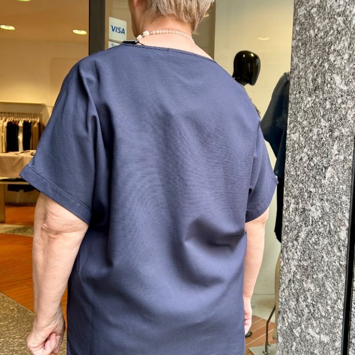 Blusa lino e viscosa scolo V blu (3)
