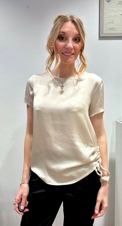 Blusa viscosa arriccio laterale color seta 