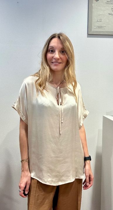 Blusa viscosa laccino color seta