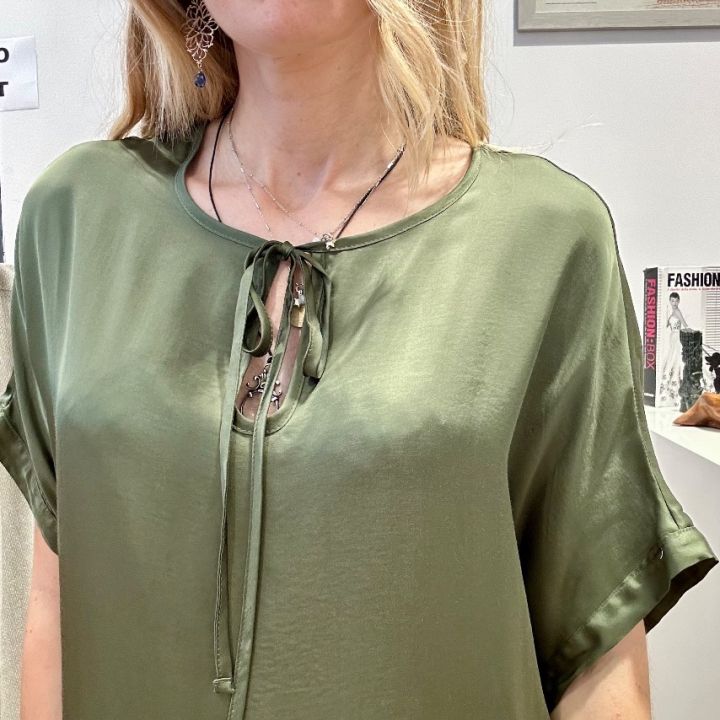 Blusa viscosa laccino verde oliva (4)