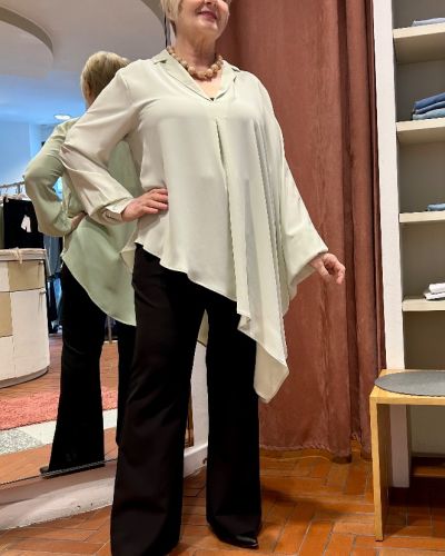 Camicia asimmetrica latte menta 